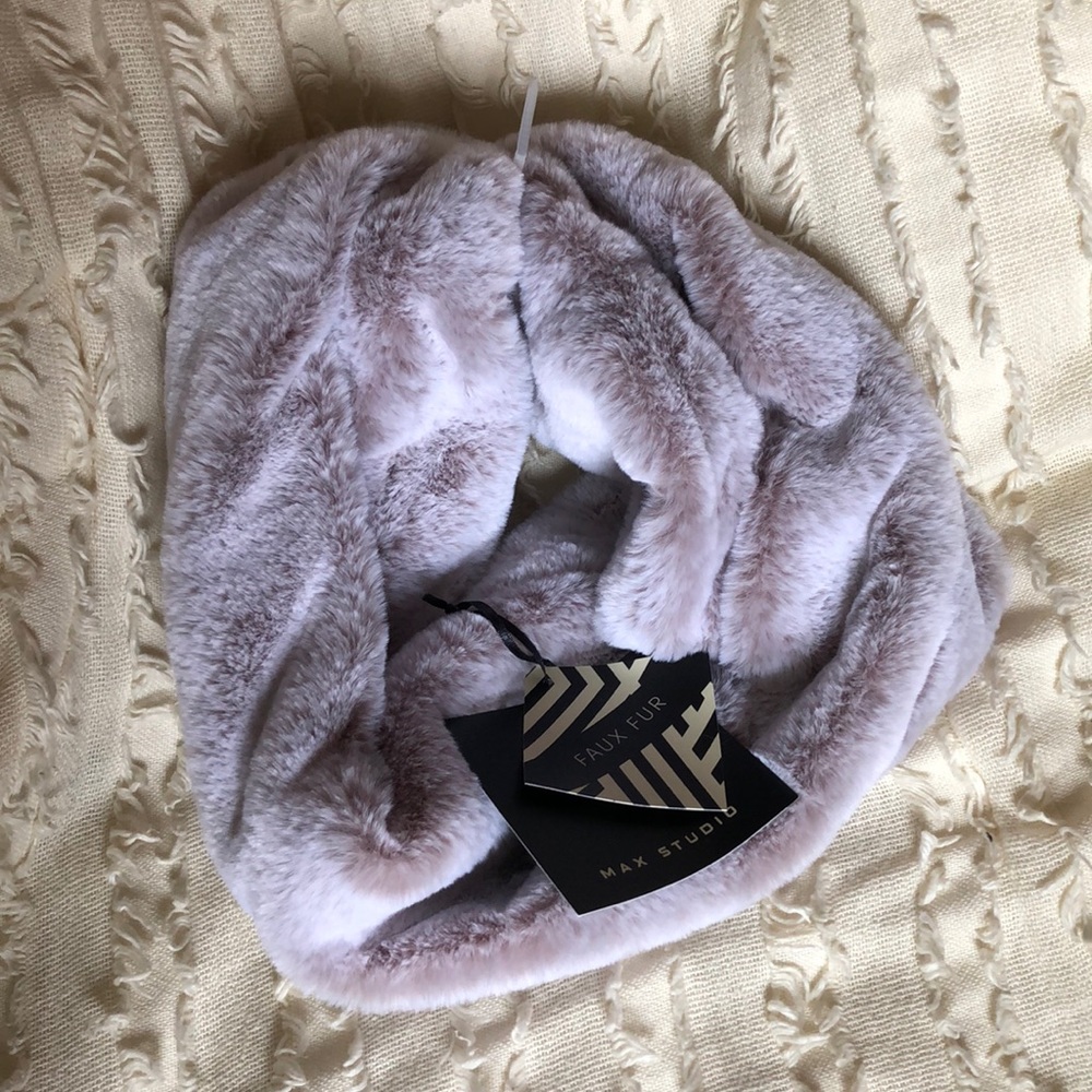 Faux fur super soft neck warmer